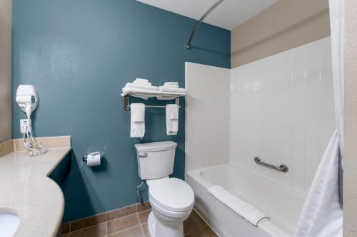 Sleep Inn & Suites Hays I-70 - image 6