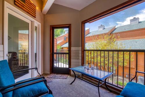 Gatlinburg Townhome with Mountain Views and Pool Access - image 29