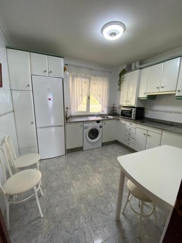 Apartamento EL PILAR con vistas a la bahía y a los picos