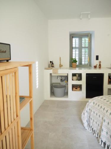 mi sestre – Studio Apartment Hvar Vrisnik