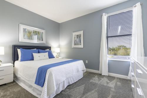 8933CCD-The Retreat at ChampionsGate home in Davenport, USA