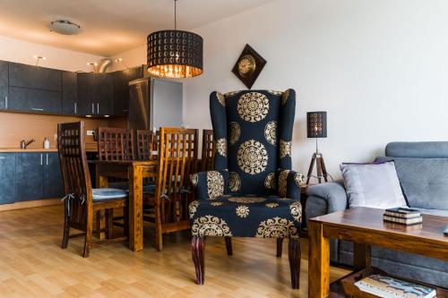 Comfy condo on the 20th floor & FREE parking, Bratislava (photo 10)