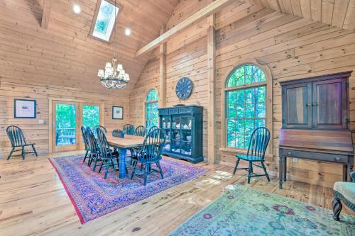 Luxury Cabin with Deck Less Than 5 Miles to Sapphire Valley! in Sapphire, USA