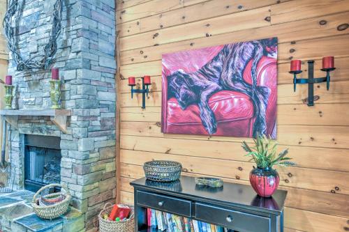 Luxury Cabin with Deck Less Than 5 Miles to Sapphire Valley! in Sapphire, USA