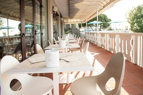 Hotel Savoy - image 10