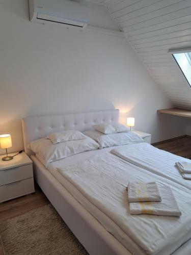 EMMA Apartman Harkány