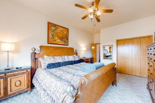 JS Beach House - image 8