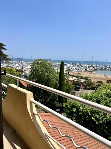 Hotel La Calanque - image 7