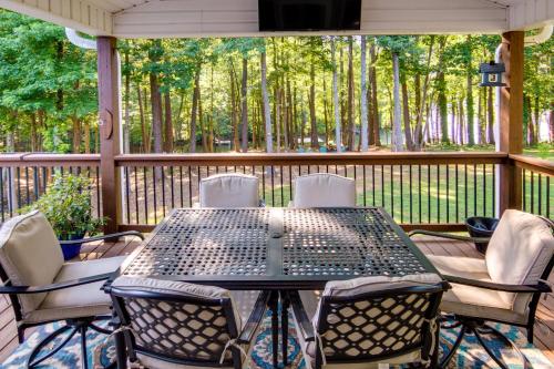 Anderson Lakefront Vacation Rental with Boat Dock!