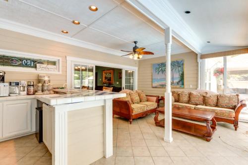 Pool, Hot Tub and Pickleball Court Lake Ozarks Home, Camdenton (zdjęcie 9)