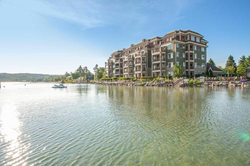 Tamarack Lodge in Traverse City, USA