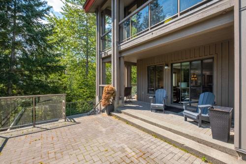 Greyhawk 123 by Outpost Whistler, Уистлер (фото 6)