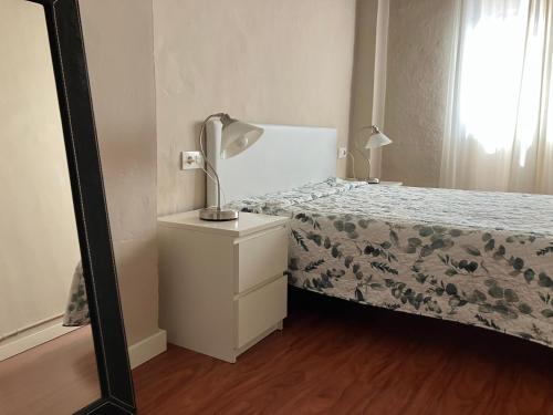 APARTAMENTO CALLE CURIA 6