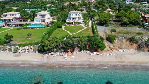 Waterfront 5BR Villa near Porto Heli by JJ Hospitality