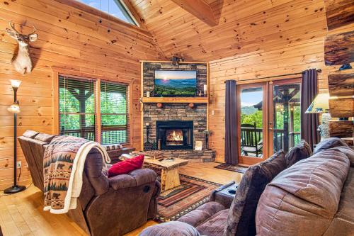Incredible Views! - Pet Friendly - Aska Adventure Area - Bearfoot Bungalow detail