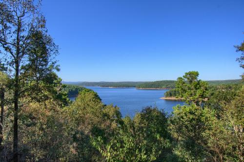 The Americana - Parker Creek Bend Cabins