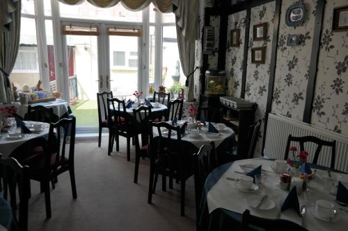 OLIVERS (over 35 years only ) - image 13