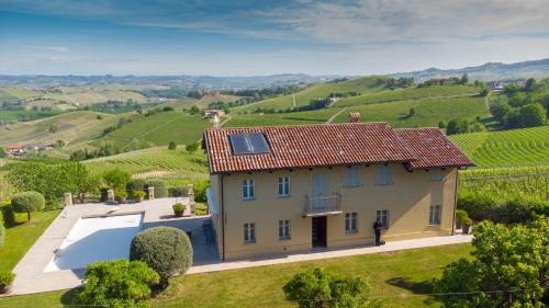 Villa Tesoro, Langhe Barolo gîte à louer Castiglione Falletto