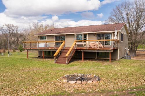 Somerset River Retreat in Somerset, USA