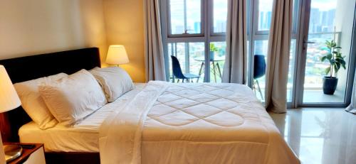 Casa Antonio At Uptown Parksuites Two, Manila