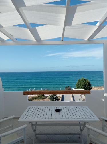 Maistrali BnB Milos