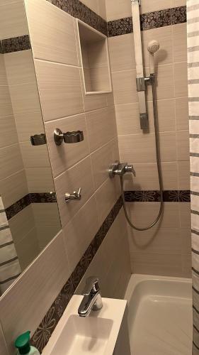 Apartment Váci - image 3