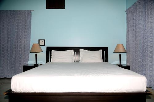 Lal Kothi - Entire 2 BHK Homestay, Sohna