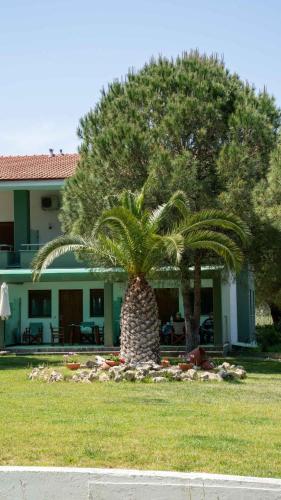 Alexandros Hotel Apartments 4