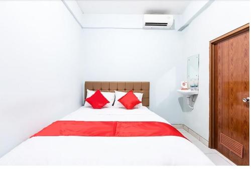 Hotel Cemara Gading Room Type - Double Room
