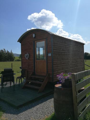 Sunny Mount Shepherd's Hut in Long Marton