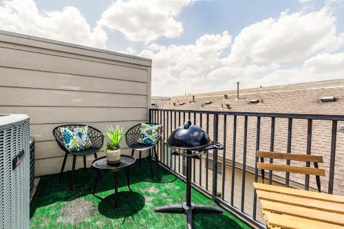 Montrose Lodge by Dunyha in Houston (TX)