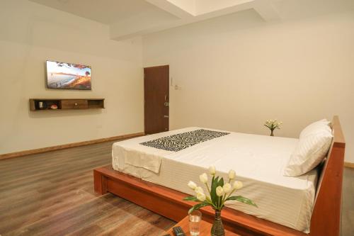 Double or Twin Room image 2