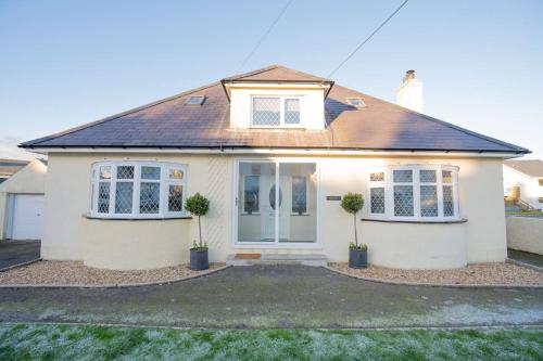 Erwenni, Llanbedrog, Abersoch near beach and pub with hot tub