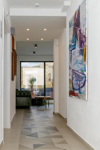Apartment with Sea View image 2