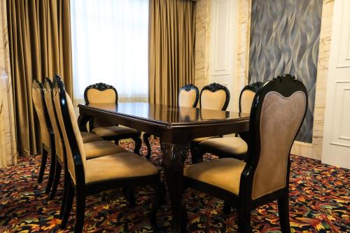 Makanan dan Minuman, Zenat AL- Hayat Basra Hotel in Bagdad