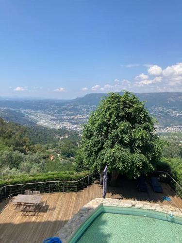 Maison ensoleillee avec vue panoramique jusqu a Antibes