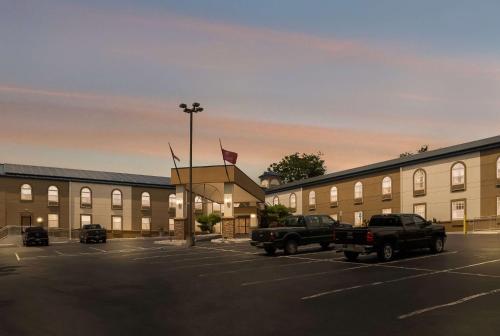 SureStay Plus Hotel by Best Western Elizabethtown Hershey