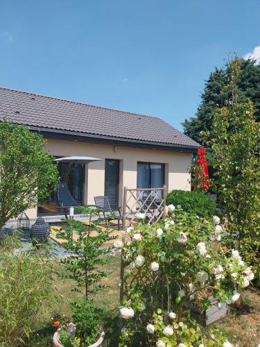 Gîte cossu avec vélos, option bien-être et spa estival de long de la Véloscénie - Marcheville
