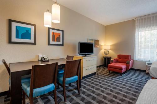 TownePlace Suites by Marriott Vincennes