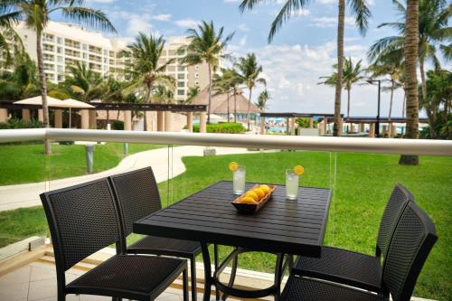 The Westin Lagunamar Ocean Resort Villas & Spa Cancun, Канкун (фото 9)
