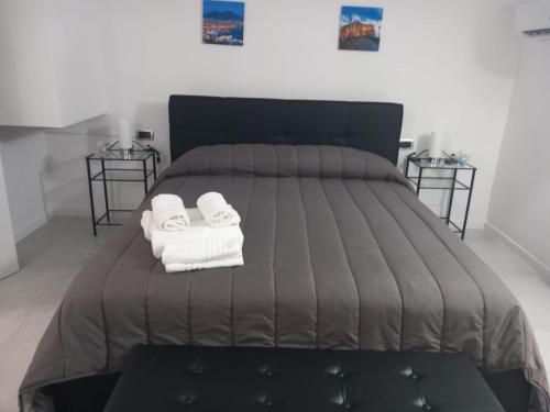 Live Naples Room Type - Large Double Room