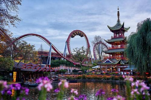 Beautiful 3 Bedroom Flat Near Shopping & Metro Beautiful 3 Bedroom Flat Near Shopping & Metro