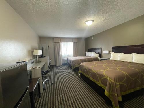 DuPont Suites - Louisville - St. Matthews