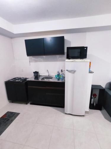 ห้องครัว, Flat Metrô Giovanni Gronchi - Expo Transamérica - Vibra São Paulo - Autódromo (Flat Metro Giovanni Gronchi - Expo Transamerica - Vibra Sao Paulo - Autodromo) in สวนเซาลุยส์
