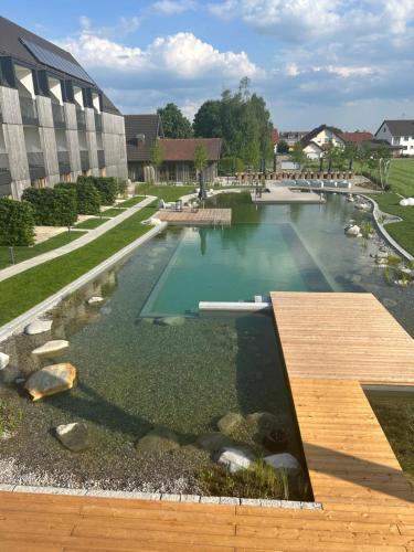 Peldbaseins, Hotel Lenderstuben in Balzhausen