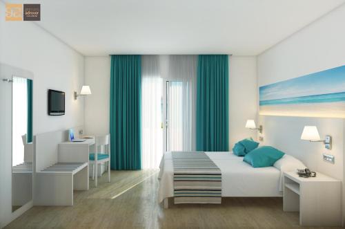 Hotel Playas de Paguera Hotel Playas de Paguera is perfectly located for both business and leisure guests in Paguera. Featuring a complete list of amenities, guests will find their stay at the property a comfortable one. 24-