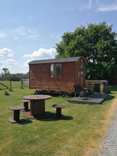 Sunny Mount Shepherd's Hut in Long Marton