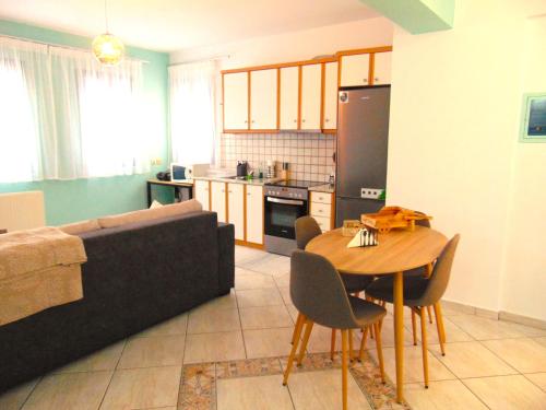 Marilena Apartment, Keremies