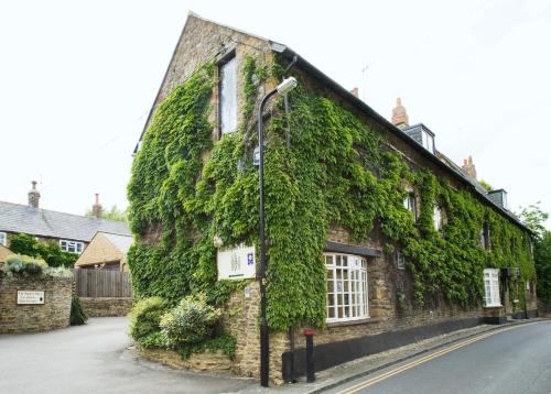 The Poplars Hotel - Moulton