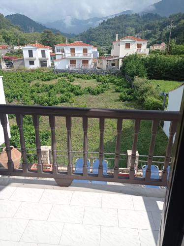 شرفة/ تراس, Hotel Apartment Agios Konstantinos in Valeontades
